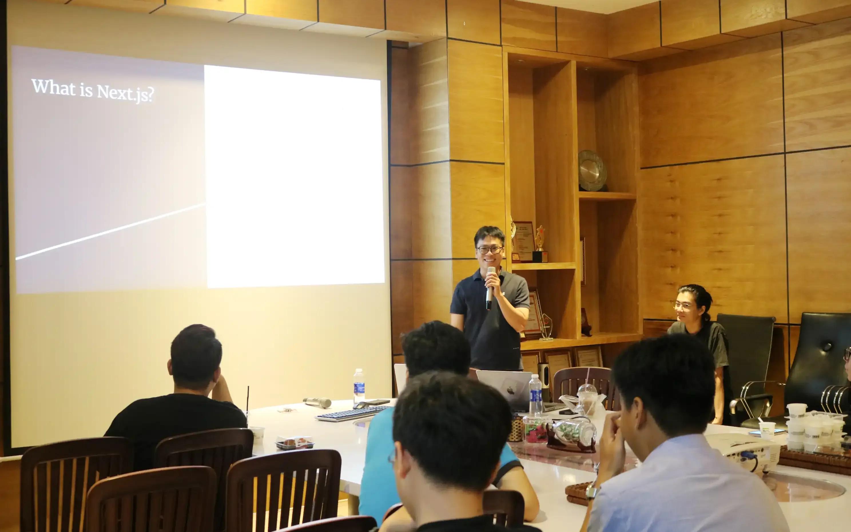 Insight New Detail: Build Website With Builder.io, NextJs And AI – Internal Sharing at S3Corp. 0