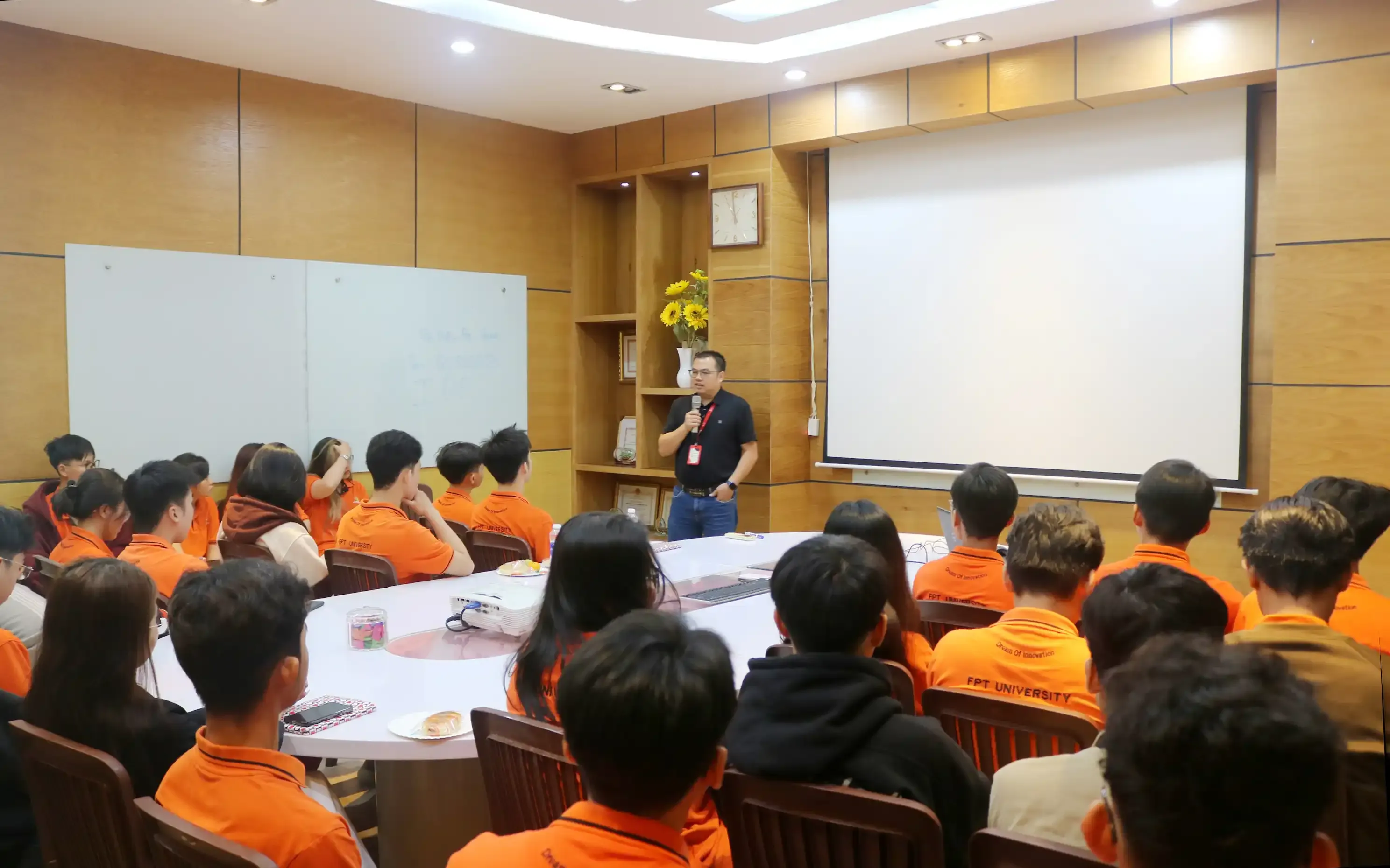 S3Corp welcomes FPT University Can Tho students PM sharing