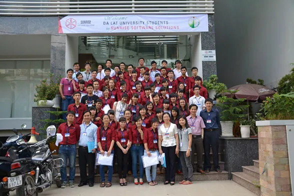 Da Lat University Students Visit S3 Corp.